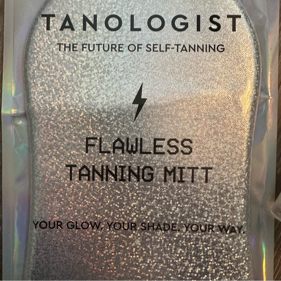 New Tanologist Tanning Mitt and Express Tan Self Tan Water Set - Picture 2 of 6